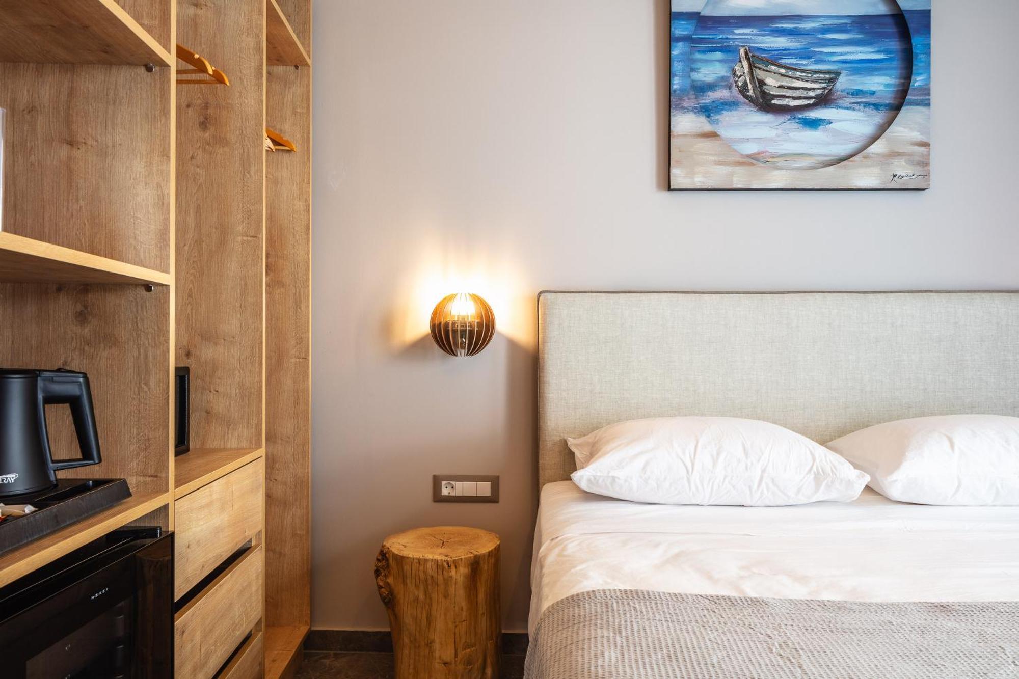 Skipper Beachfront Suites 헐소니소스 외부 사진